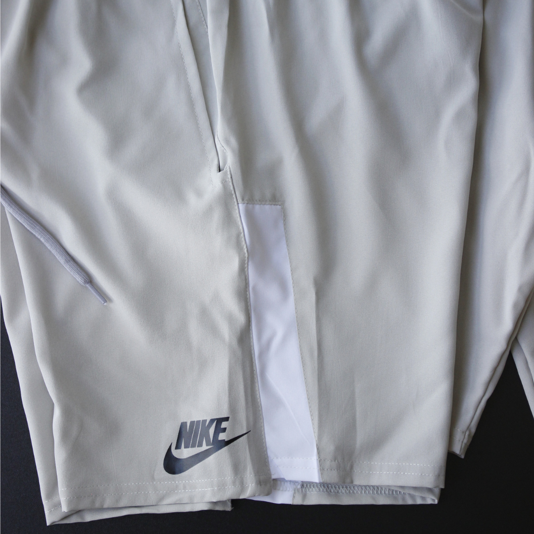 BERMUDA ELASTANO -  OFF WHITE
